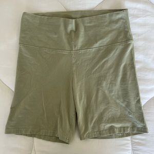 Aritzia TNA Bike Shorts